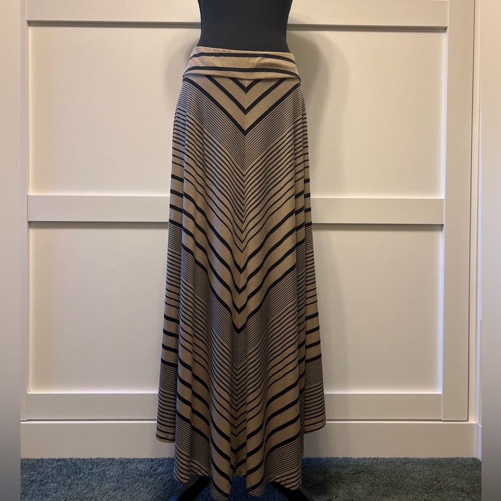 Metaphor Maxi Skirt Size S*